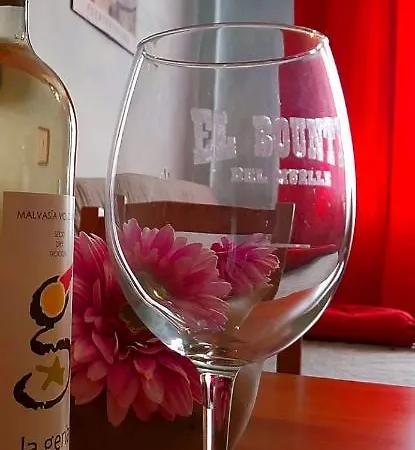 El Bounty De Playa Chica